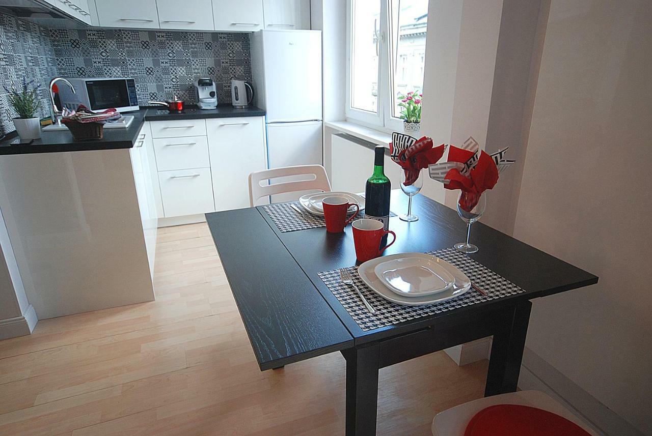 Nowy Apartament Wilcza วอร์ซอ ภายนอก รูปภาพ
